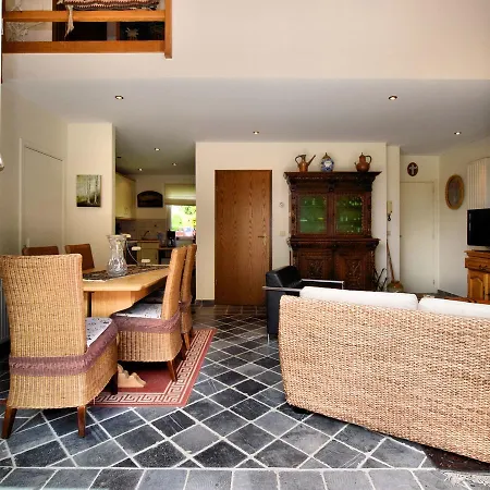 Cozy In Waimes Near Lake Apartment
